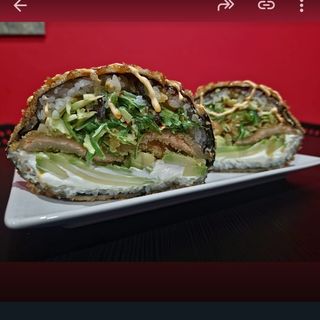 Sushi burguer de pollo