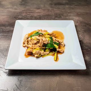 Pollo allo zenzero e cipolline