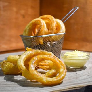 15 Aros de Cebola + Batata Frita