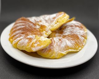 Croissant com Doce de Ovos