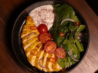 Ципа зі шпинатом та м'ятним йогуртом (150/60/50г)