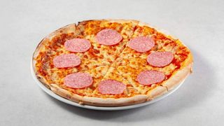 Pizza Salami 24 cm