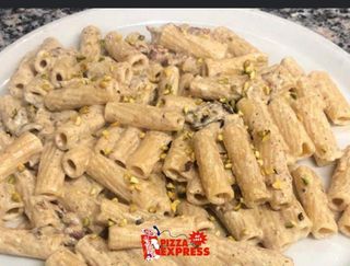 RIGATONI ALLA CREMA DI PISTACCHI SICILIANI