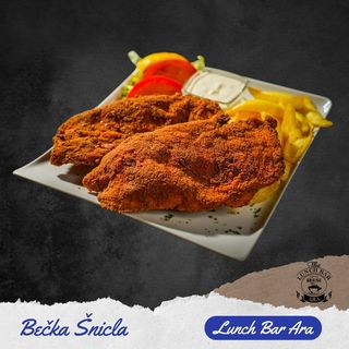 Pileća bečka sa pomfritom