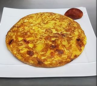 Tortilla De Chorizo Y Cebolla