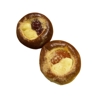 Okrągła Drożdżówka ser z marmoladą