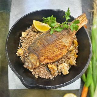 Карась идеалист