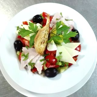 Salata Bulgareasca