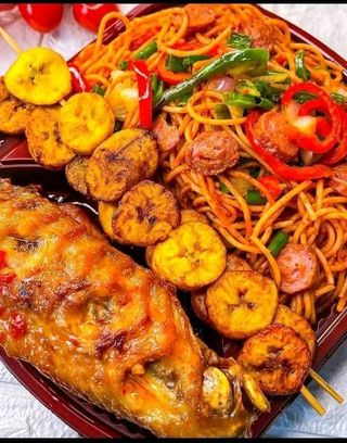 Jollof Spaghetti, Turkey and Plantain