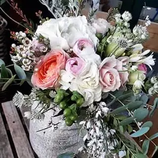 Bouquet romantico toni tenui