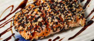 99 Salmone tataki 6 pezzi