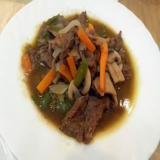 81. Ternera En Salsa De Ostras