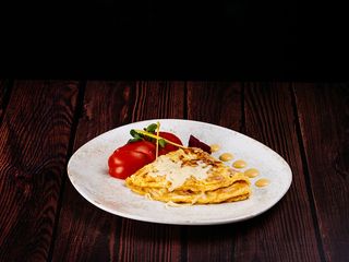 Omleta cu sunca si cascaval