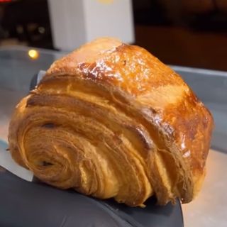 Croissant Pain Au Chocolat