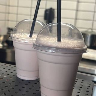 МОЛОЧНИЙ коктейль класичний