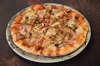 Pizza Capricciosa
