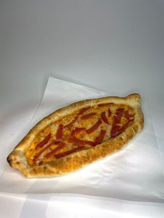 Пиде с колбасой