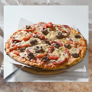 Піца Канельяно