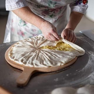 Placinta  creata cu cartofi ( Post)