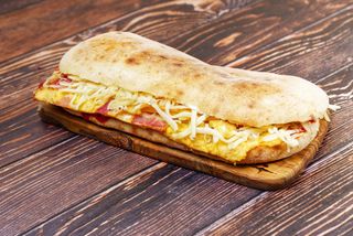 Omlet sendvič