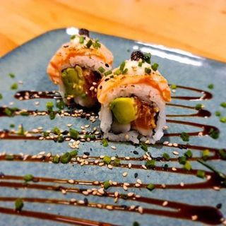 Tasty Salmon Roll