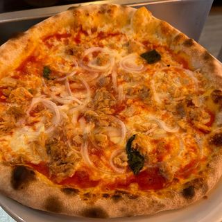 Pizza Tonno (30 cm. a 33 cm. aprox.)