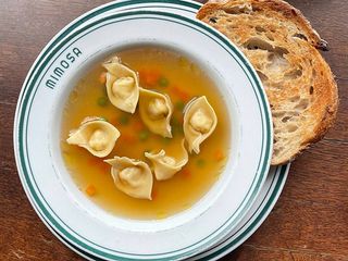 Курячий суп з равіолі (350г)