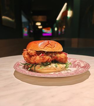 Super chicken burger