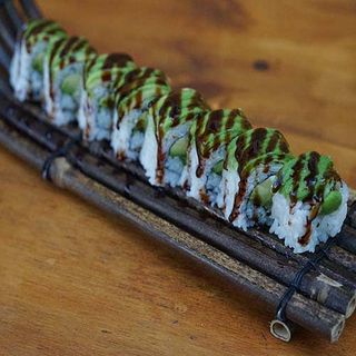 Dragón khan roll (8 uds.)