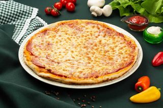 Pizza Salami Ø 32cm