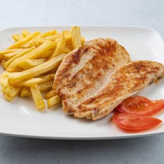 Piletina žar s prilogom