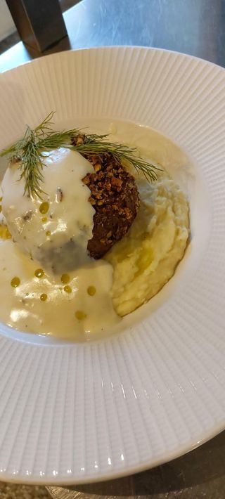 Biftek u korici od pistacija 300g