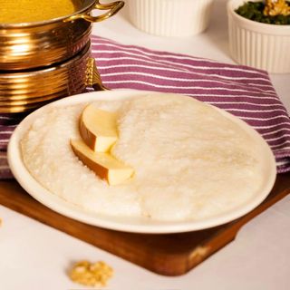 ღომი შებოლილი ყველით