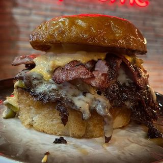 Veggie Spicy Mami + Patatas + Bebida a elegir