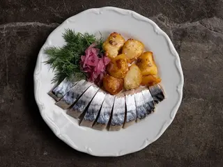 Скумбрія слабосолена (240g)