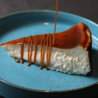 Tarta de queso con dulce de leche