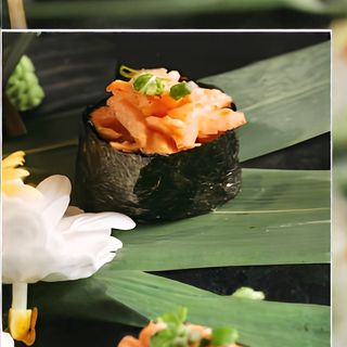 Спайси суши с креветкой