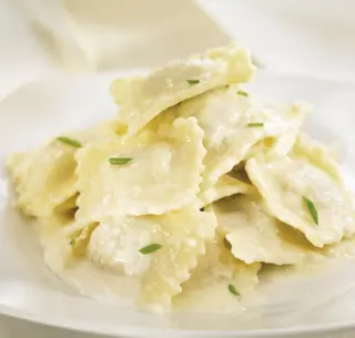 Ravioli, elige tu salsa