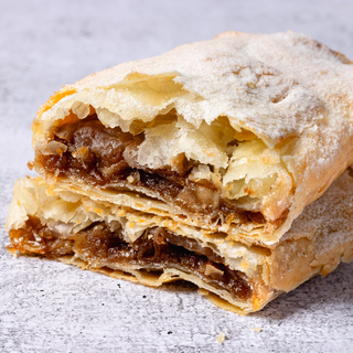 Bakina pita sa jabukama 100g