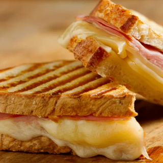 Tosta de Fiambre e Queijo