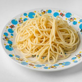 Спагеті з вершковим маслом (100г)