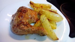 Cuarto De Pollo A L'Ast con Patatas Fritas