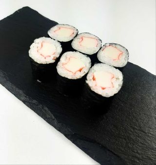 08.Hosomaki z paluszkiem krabowym 6szt.