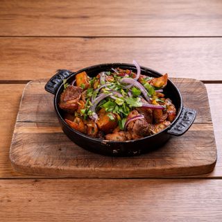 ღორის ხორცი ოჯახურად პრასით