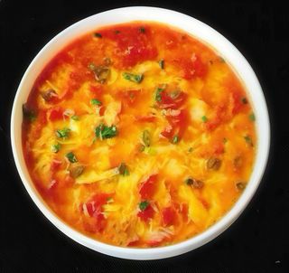 51. Sopa De Tomate Con Huevo