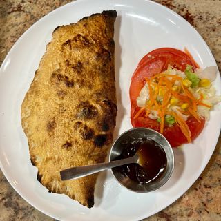 Calzone De Pollo BBQ