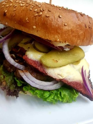 Burger Pastrami 