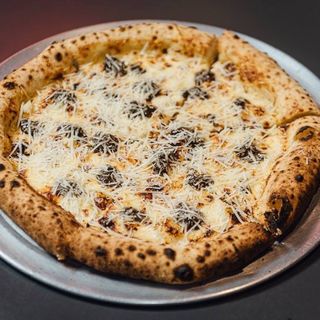 Піца з Трюфелем та Сиром Фонтіна