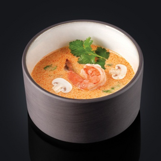 ტომ იამ ნაბე