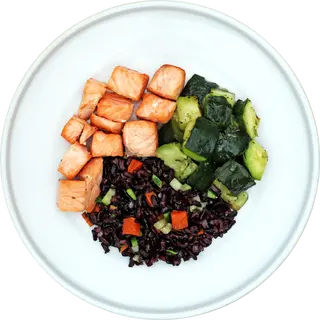Salmone al naturale con riso nero e zucchine trifolate | 300 g